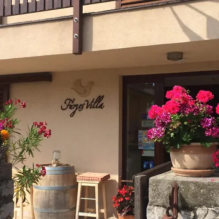 게스트하우스 Fuerjes Panzio 블로톤퓌레드